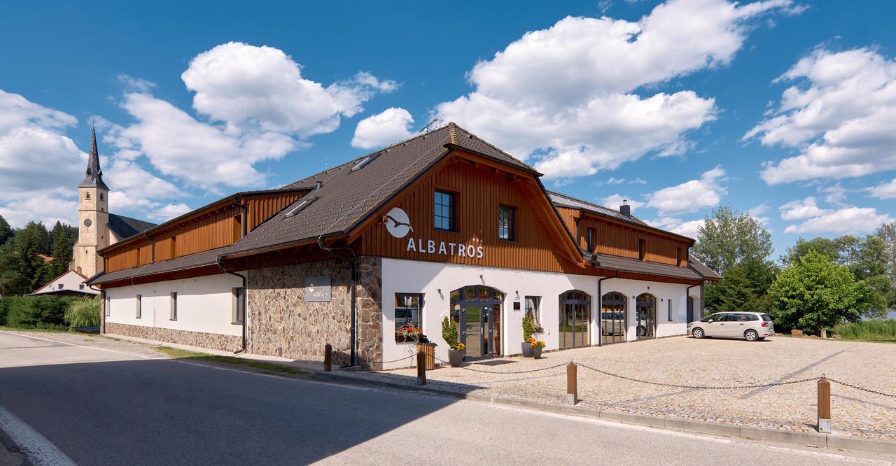 Hotel Albatros Přední Výtoň Exterior foto